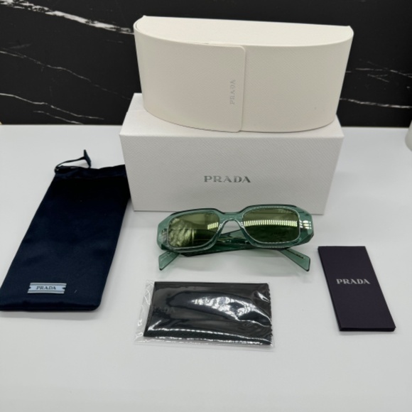 NEW SPR 17W 11R10E PRADA SQUARE PR 17WS 11R10E GREEN PR17WS WOMEN SUNGLASSES - Picture 13 of 13